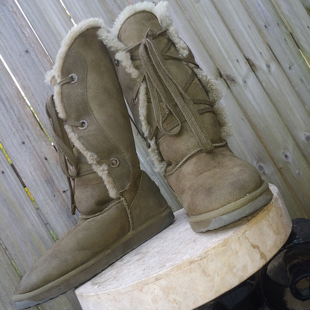 EMU Australia Olive Suede Sheepskin Boots